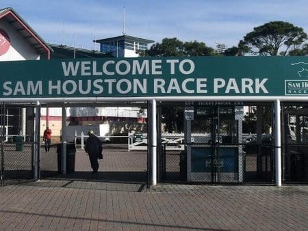 Houston Gambler Allegedly Leaves Child in Car for Four Hours